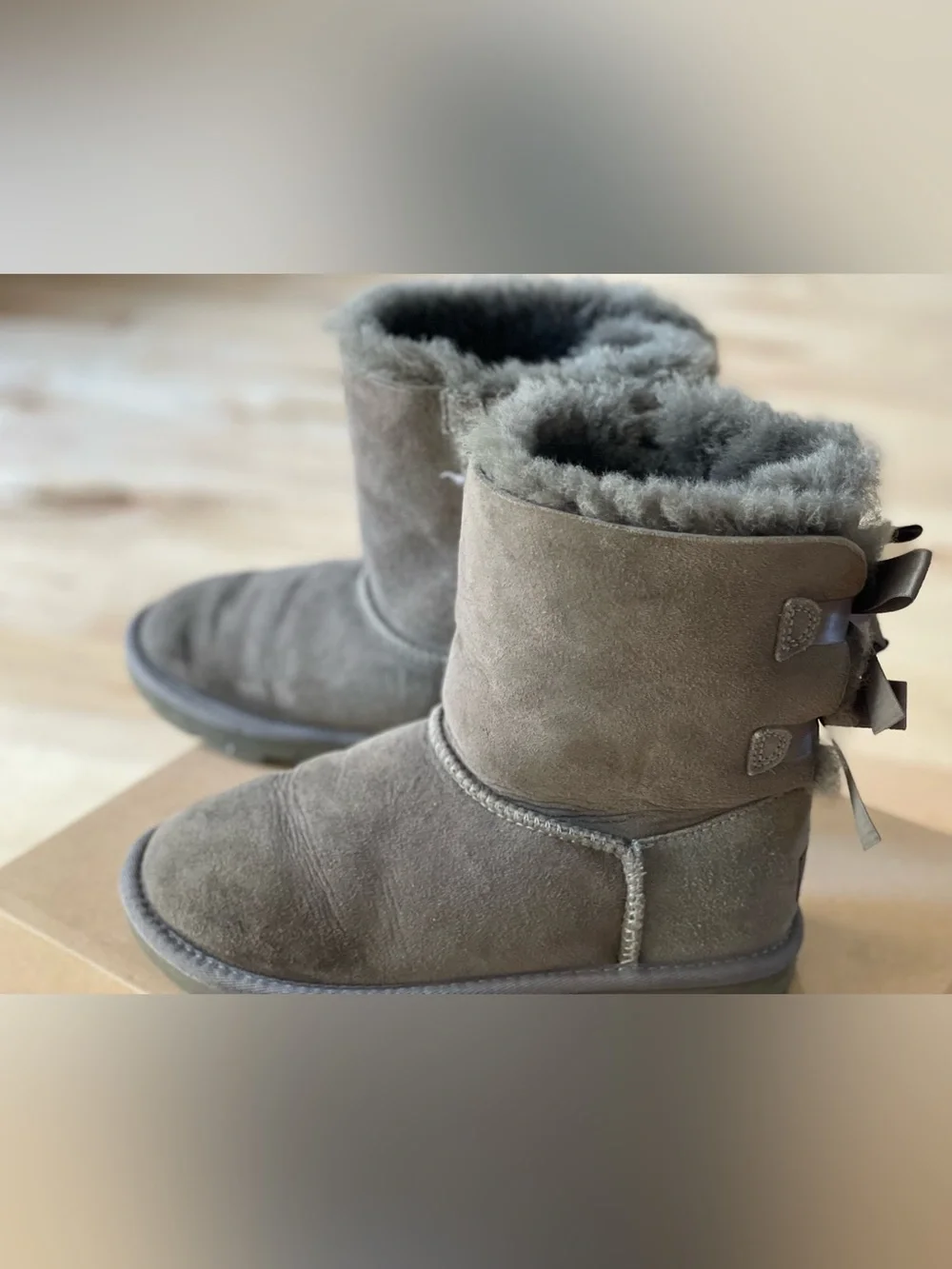 UGG extremely soles